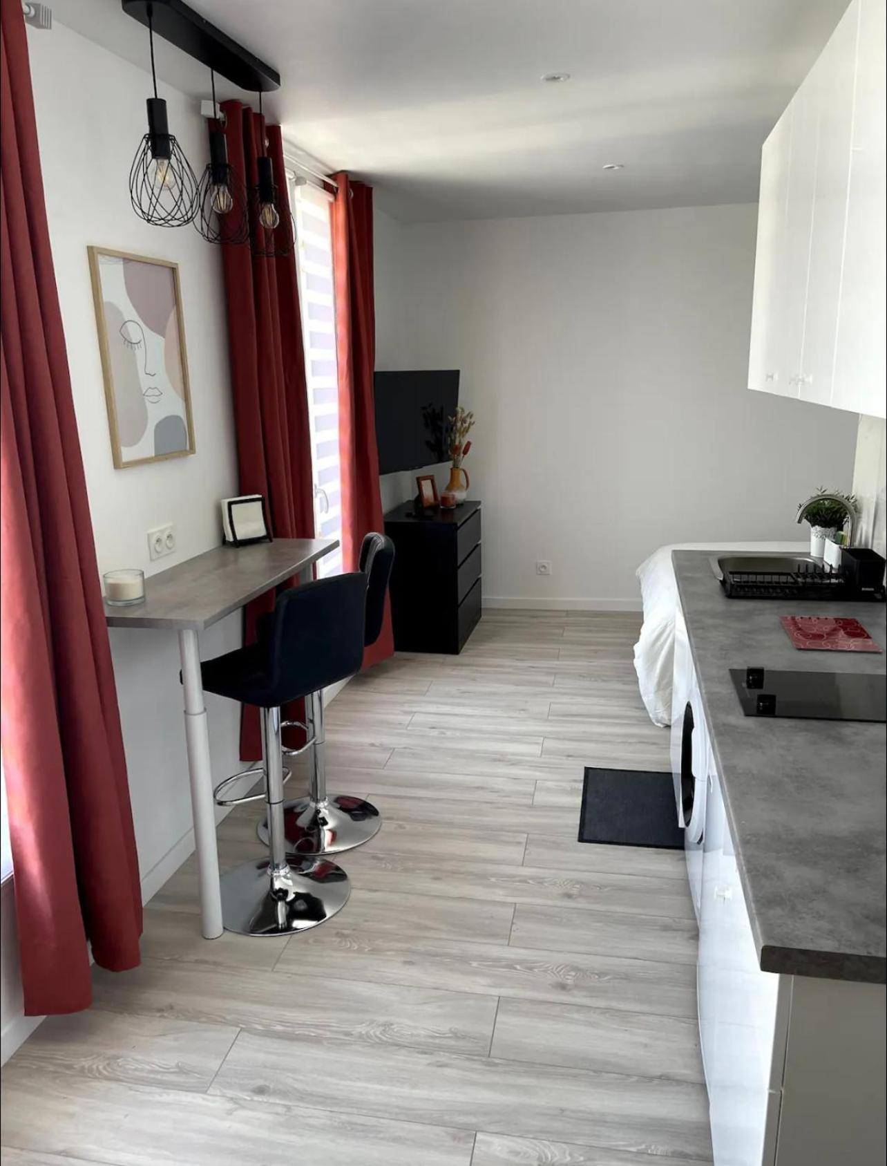 Eiffel Tour Cosy Terracota Apartment ปารีส ภายนอก รูปภาพ
